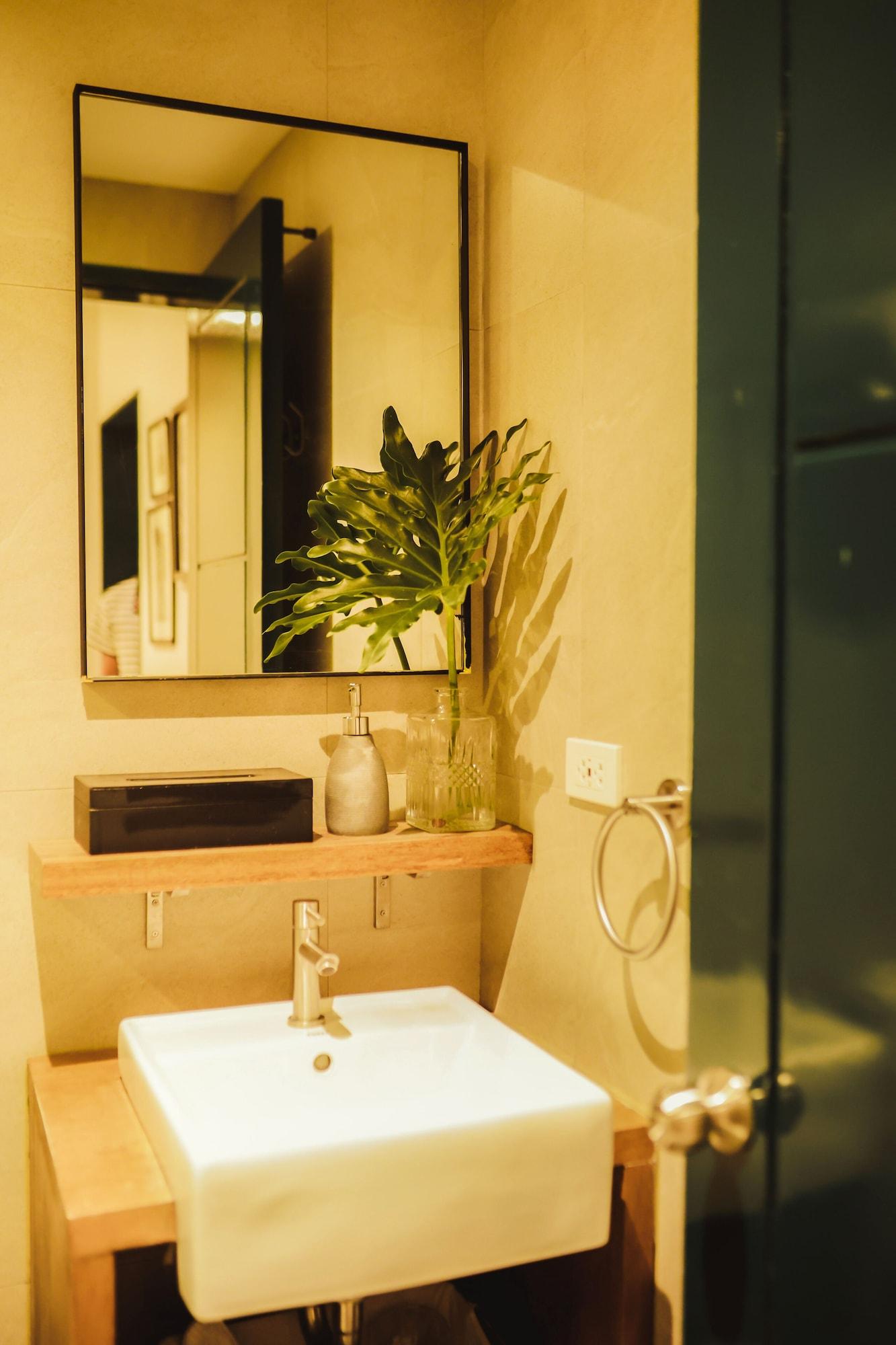 The Bourke Hotel Davao City 외부 사진