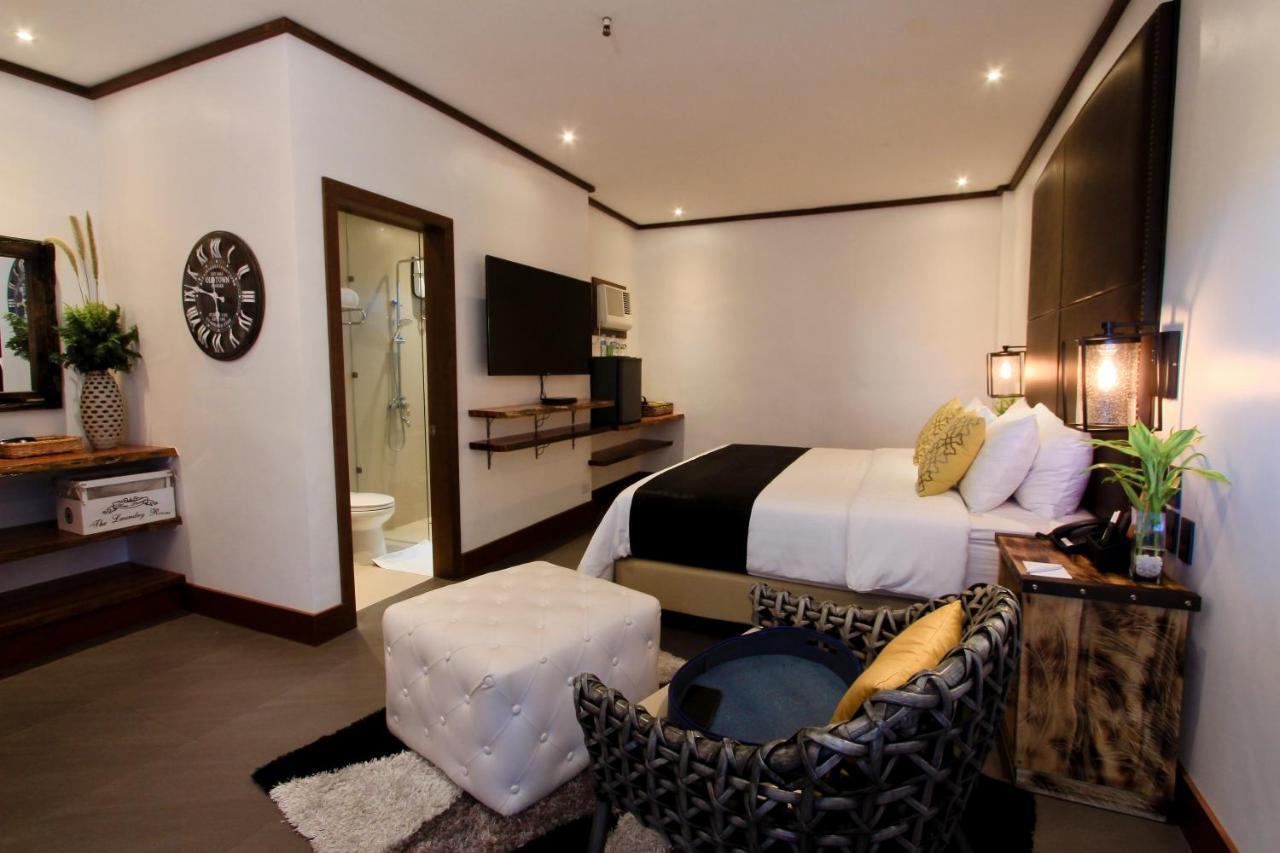 The Bourke Hotel Davao City 외부 사진