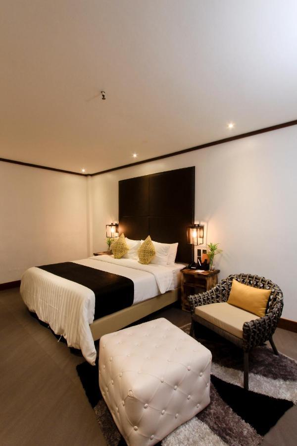 The Bourke Hotel Davao City 외부 사진